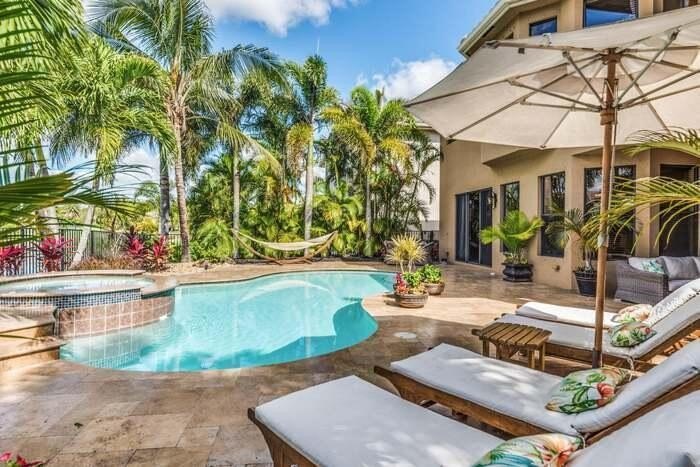 Welcome to your Gorgeous Lakeside Retreat in stunning - Beach Home for sale in Wellington, Florida on Beachhouse.com