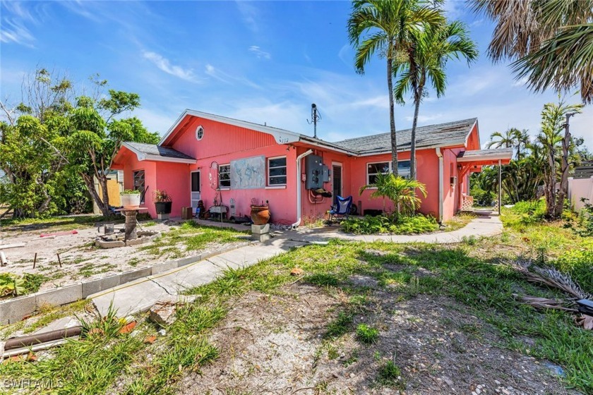 This prime Fort Myers Beach duplex, located on a canal with - Beach Townhome/Townhouse for sale in Fort Myers Beach, Florida on Beachhouse.com