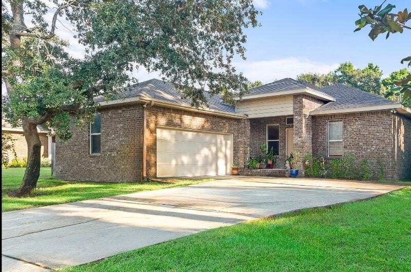 Stylish Brick Home in Coastal Navarre - Your Florida Dream - Beach Home for sale in Navarre, Florida on Beachhouse.com