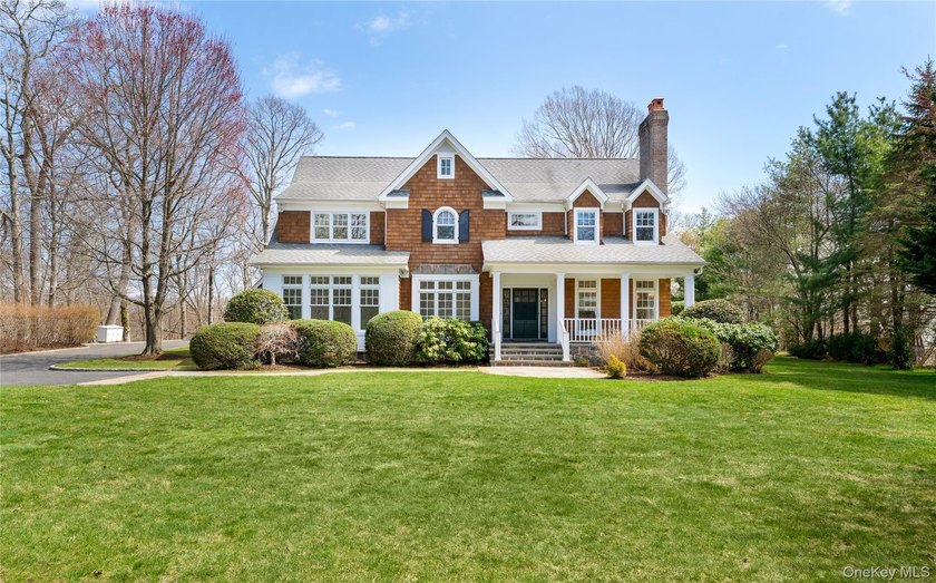 Nestled on 1.44 private acres bordering protected conservation - Beach Home for sale in Setauket, New York on Beachhouse.com