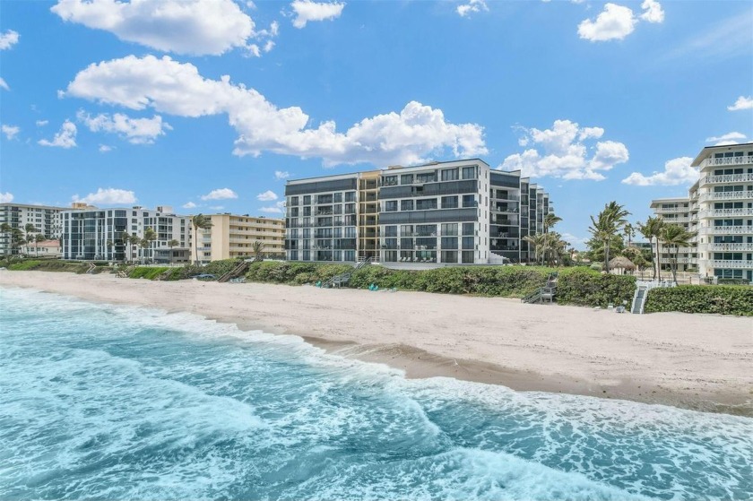 Amazing opportunity to purchase a beautifully remodeled, bright - Beach Condo for sale in Hillsboro Beach, Florida on Beachhouse.com