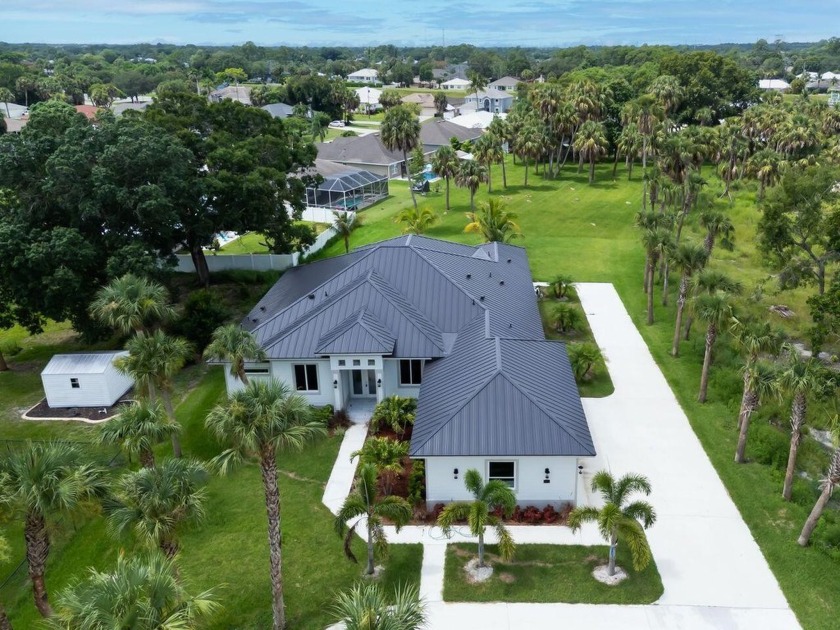 One acre lot, you can build your own tennis court or golf course - Beach Home for sale in Port Saint Lucie, Florida on Beachhouse.com