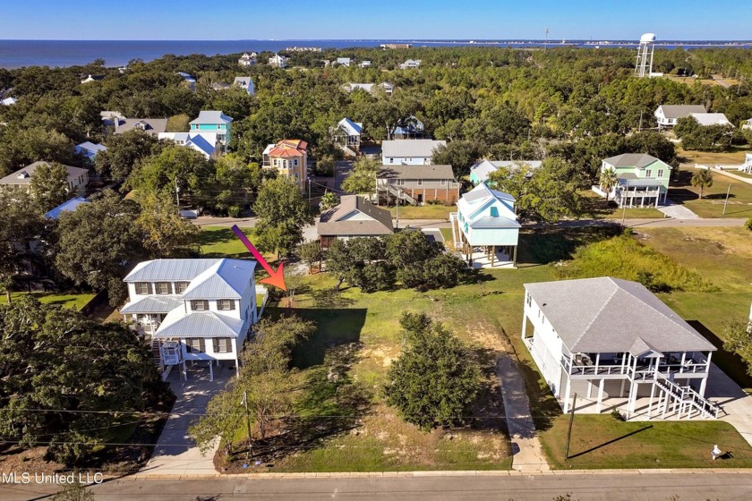 Great lot on a wonderful street close to the beach.  Build your - Beach Lot for sale in Pass Christian, Mississippi on Beachhouse.com