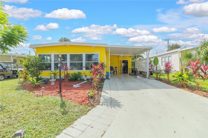 Affordable and move in ready! All new windows, newer metal roof - Beach Home for sale in Sebastian, Florida on Beachhouse.com