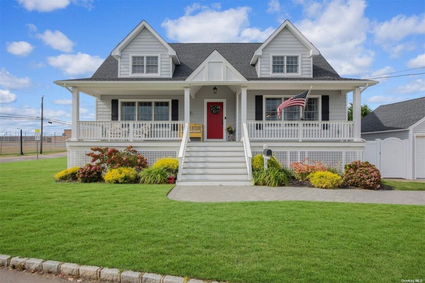 Discover the exceptional charm of 2 Walnut Place, an expanded - Beach Home for sale in Lindenhurst, New York on Beachhouse.com