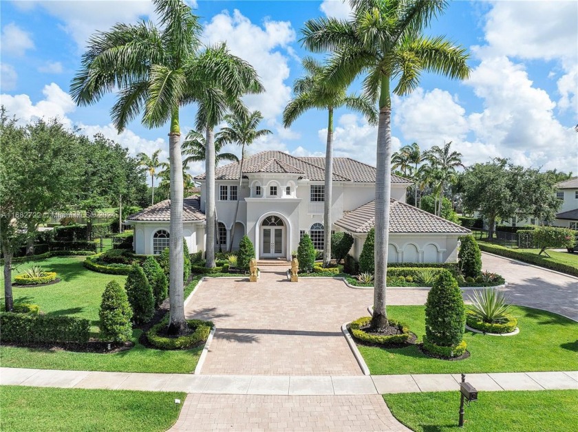 Huge 6bd/8bth elegant lakefront home on lg. waterfront lot - Beach Home for sale in Davie, Florida on Beachhouse.com