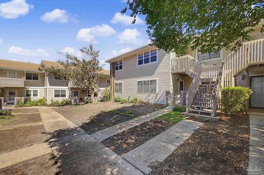 Location, Location, Location! Sailwind is in the heart of Gulf - Beach Condo for sale in Gulf Breeze, Florida on Beachhouse.com