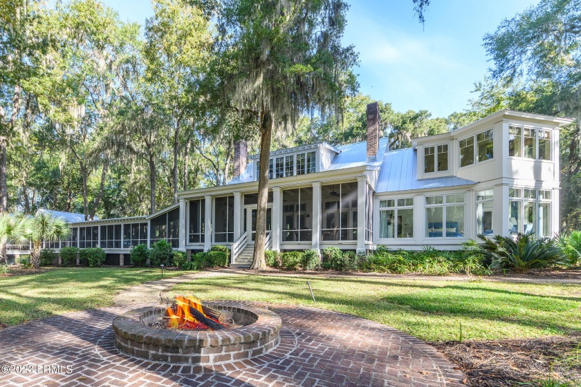 Located on Rice Gate Pond, this magnificent home offers a - Beach Home for sale in Okatie, South Carolina on Beachhouse.com