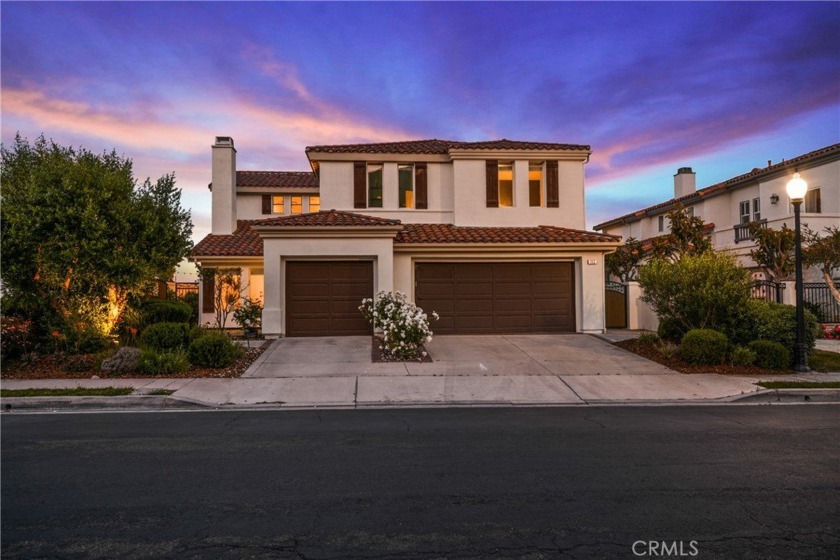 This spacious 4-bedroom home offers over 3,500 sq. ft. of - Beach Home for sale in San Clemente, California on Beachhouse.com