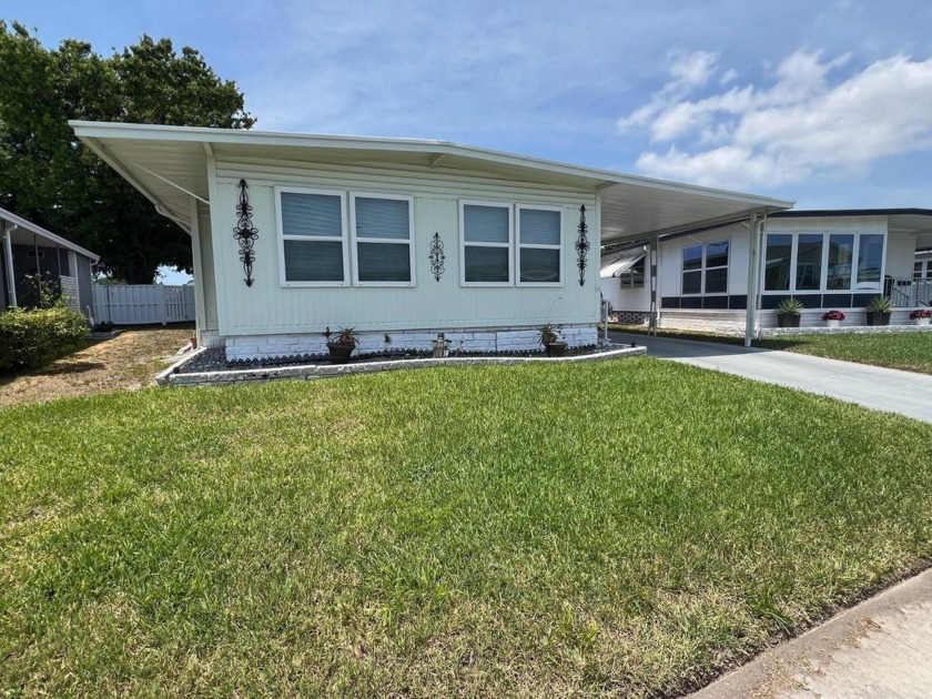 Located in the esteemed Four Seasons Estates, this well - Beach Home for sale in Largo, Florida on Beachhouse.com