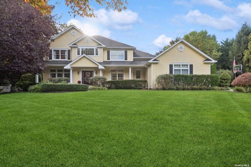 Discover luxury living at its finest in this beautifully - Beach Home for sale in Huntington Bay, New York on Beachhouse.com