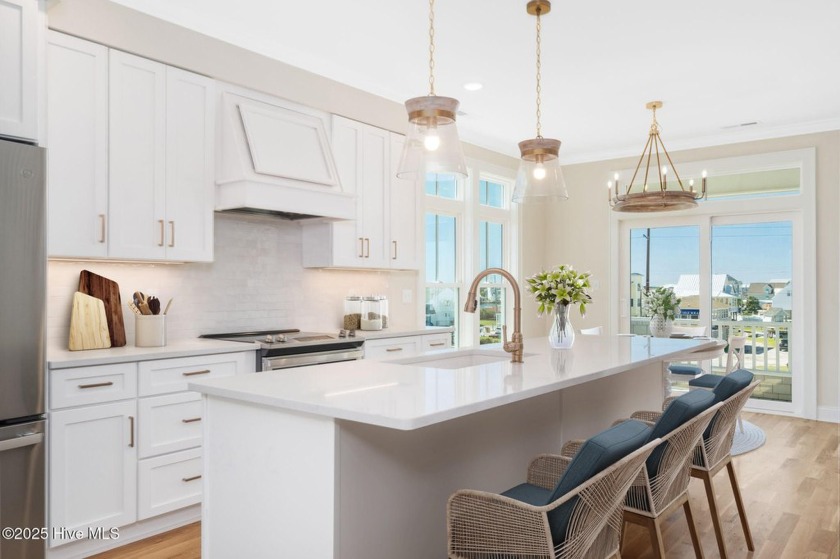 This gorgeous, newly completed townhome is filled with upgrades - Beach Townhome/Townhouse for sale in Atlantic Beach, North Carolina on Beachhouse.com