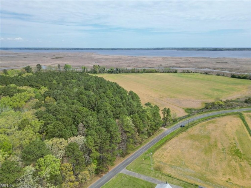 If you've been searching for the perfect spot to build your - Beach Acreage for sale in Knotts Island, North Carolina on Beachhouse.com