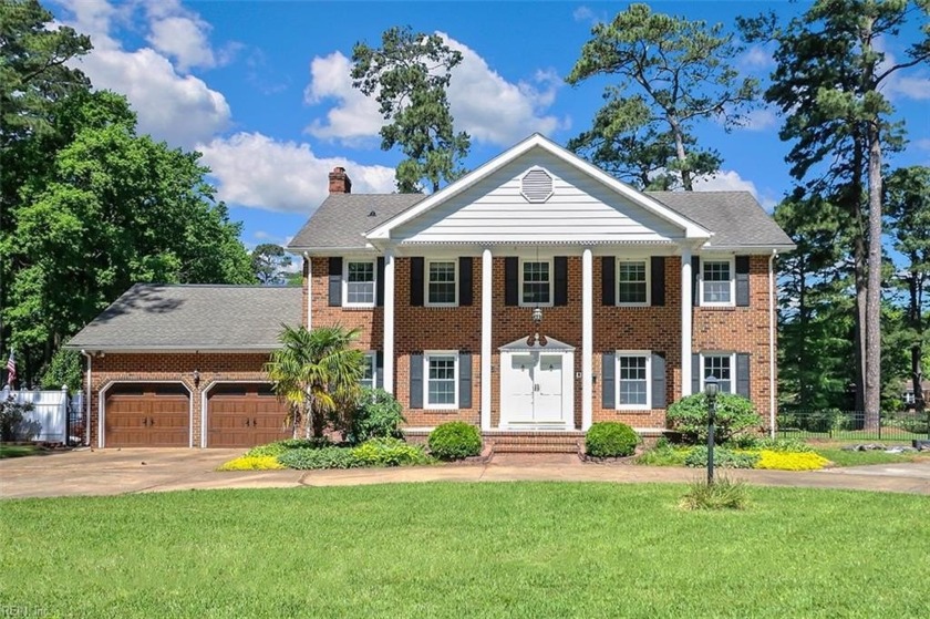 Absolutely stunning lakefront home in sought-after - Beach Home for sale in Norfolk, Virginia on Beachhouse.com