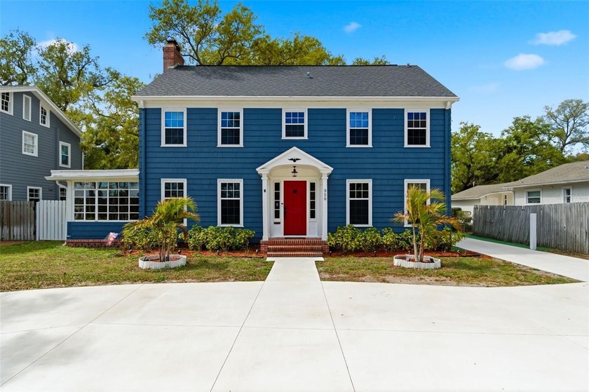 Dream home alert! This stunning 5 bedroom 3 1/2 bath Colonial - Beach Home for sale in Clearwater, Florida on Beachhouse.com