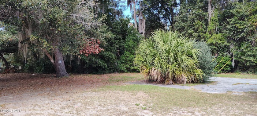 Corner commercial lot available on Broad River BLVD. Multiple - Beach Commercial for sale in Beaufort, South Carolina on Beachhouse.com