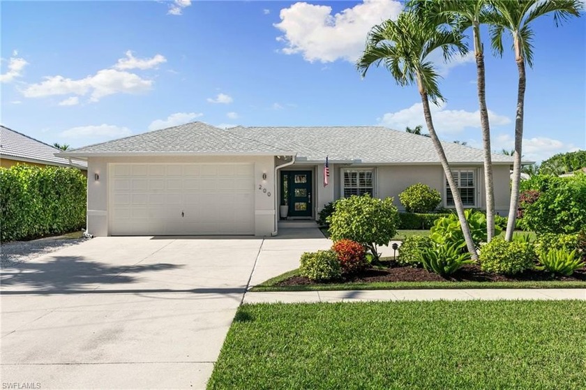 Located in the heart of Marco Island, this beautiful move-in - Beach Home for sale in Marco Island, Florida on Beachhouse.com