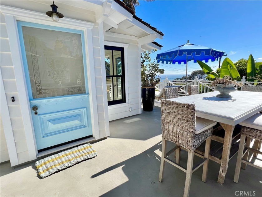 This stunning home epitomizes the warmth, style, and elements of - Beach Home for sale in Laguna Beach, California on Beachhouse.com