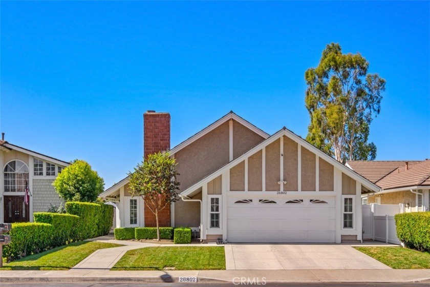 Welcome to this beautifully remodeled 3 bedroom 2 bath single - Beach Home for sale in Lake Forest, California on Beachhouse.com