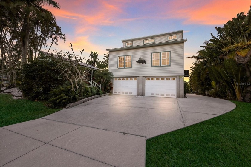 Under contract-accepting backup offers. Welcome to island time - Beach Home for sale in Terra Ceia, Florida on Beachhouse.com