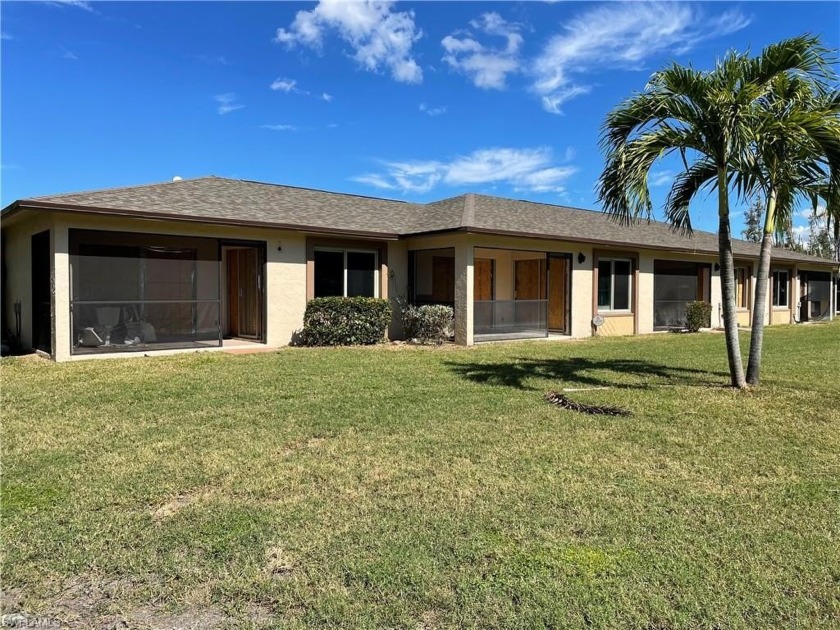 Motivated seller! Better than new, this bright and airy two - Beach Home for sale in Fort Myers, Florida on Beachhouse.com