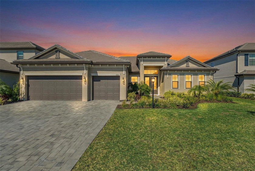 Welcome Home! Located in the highly desirable Lorraine Lakes at - Beach Home for sale in Lakewood Ranch, Florida on Beachhouse.com