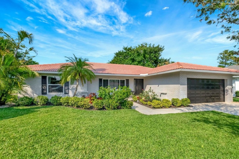Rare opportunity to own one of the most private lots in the - Beach Home for sale in Boca Raton, Florida on Beachhouse.com
