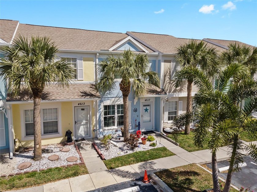 An exceptional opportunity awaits in the desirable Sabal Harbour - Beach Townhome/Townhouse for sale in Bradenton, Florida on Beachhouse.com