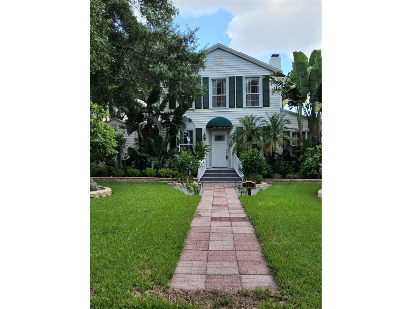 This 1924 Colonial style home is situated on a corner lot with - Beach Home for sale in St. Petersburg, Florida on Beachhouse.com