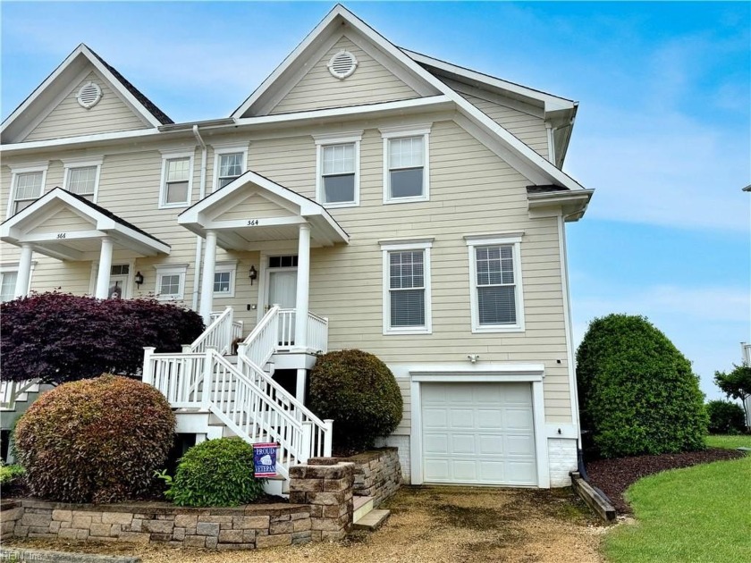 This Sloop Pointe townhouse located in the village of Morattico - Beach Townhome/Townhouse for sale in Lancaster, Virginia on Beachhouse.com