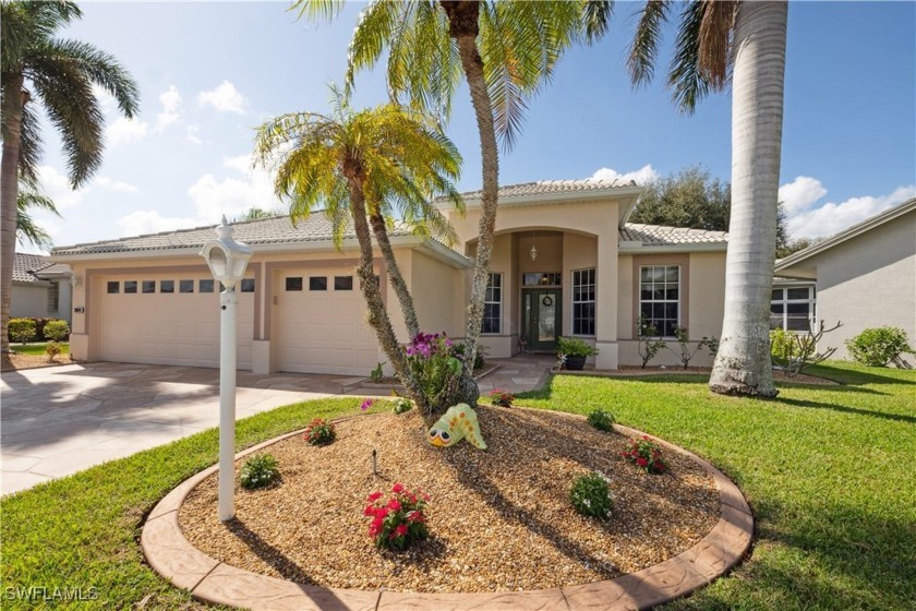 Welcome to this stunning residence in the heart of Herons Glen - Beach Home for sale in North Fort Myers, Florida on Beachhouse.com