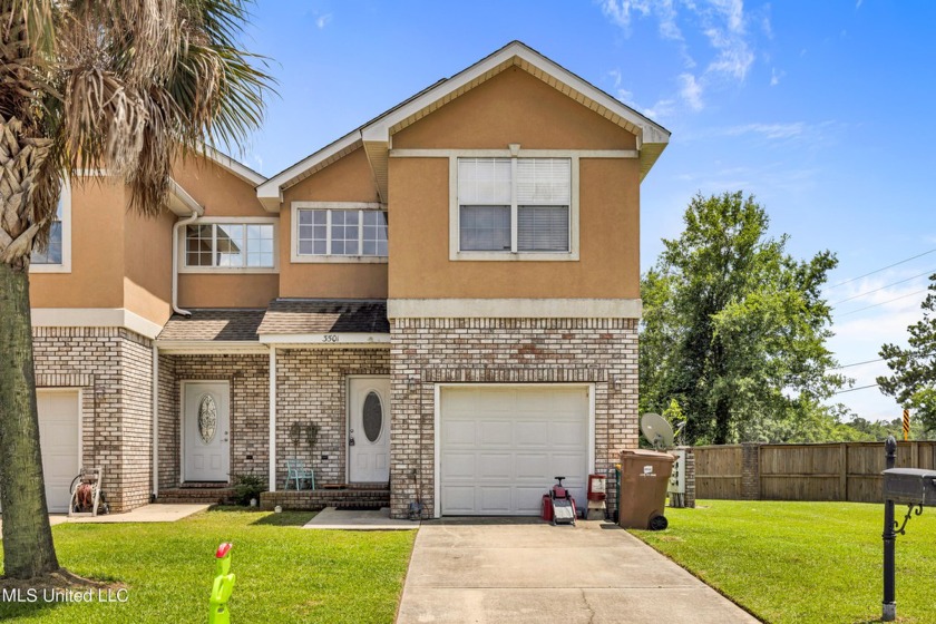 Hello investors.....LOCATION is KEY!! This brick & stucco - Beach Townhome/Townhouse for sale in D Iberville, Mississippi on Beachhouse.com