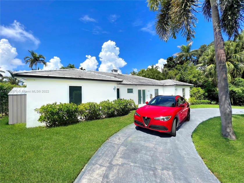 This 2537 sq ft 4 bedroom, 3 bathroom + office house features - Beach Home for sale in North  Bay  Village, Florida on Beachhouse.com