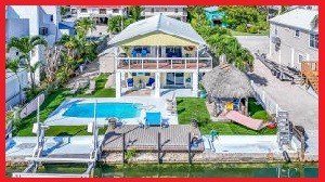 COASTAL RETREAT in desirable SUMMERLAND KEY COVE situated on a - Beach Home for sale in Summerland Key, Florida on Beachhouse.com