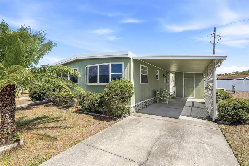 CASH BUYERS--ACT FAST! This 2-bedroom, 2-bath home in the highly - Beach Home for sale in Pinellas Park, Florida on Beachhouse.com