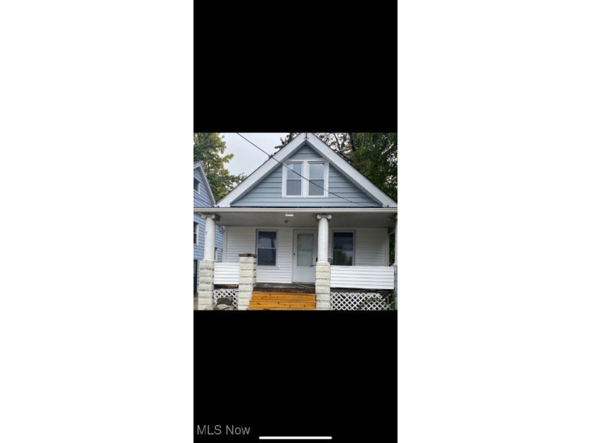 Attention investors! This single-family home in the thriving - Beach Home for sale in Cleveland, Ohio on Beachhouse.com