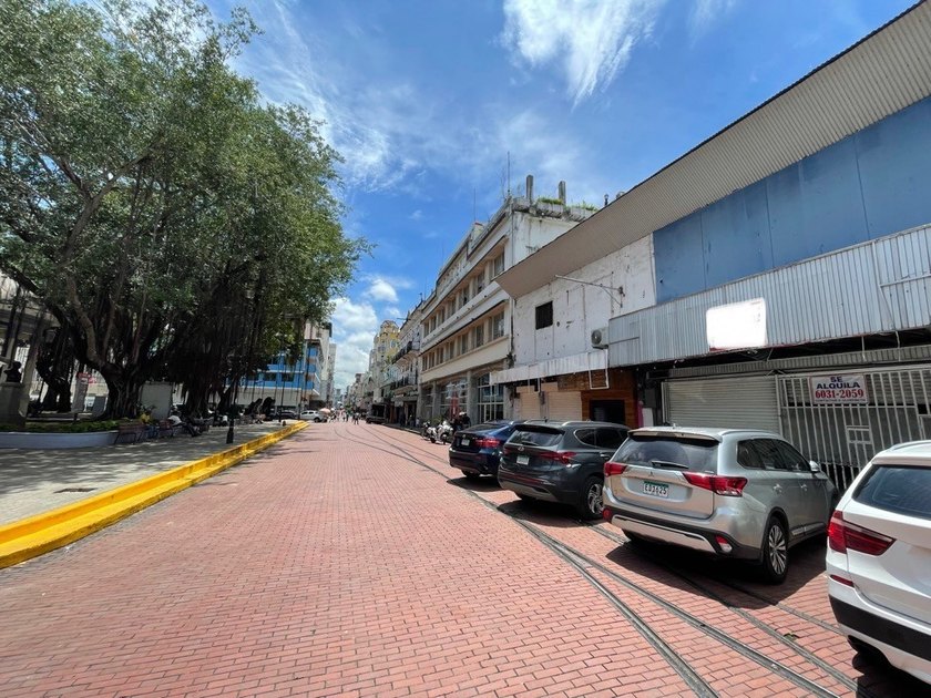 Prime Commercial Opportunity in Plaza Santa Ana - Casco Viejo

 - Beach Commercial for sale in Panama City,  on Beachhouse.com
