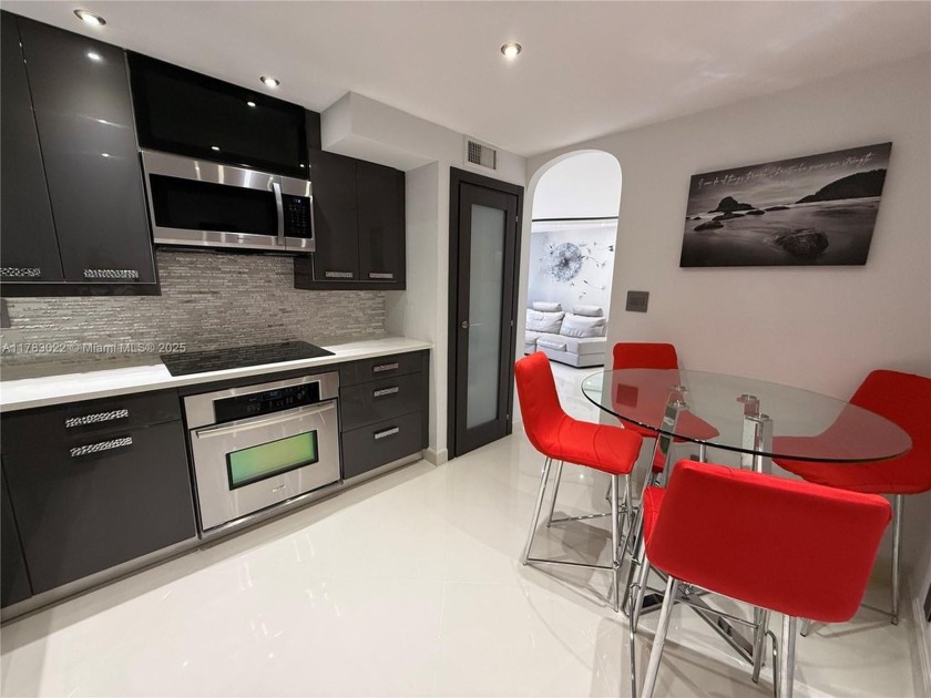 Absolutely gorgeous and totally renovated unit! Very unique - Beach Condo for sale in Hallandale Beach, Florida on Beachhouse.com