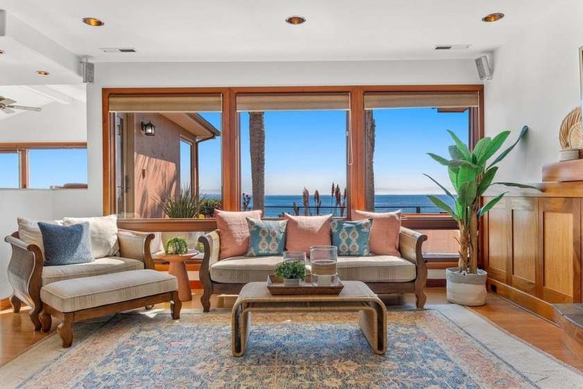 Welcome to this oceanfront gem located in the highly - Beach Home for sale in Santa Cruz, California on Beachhouse.com