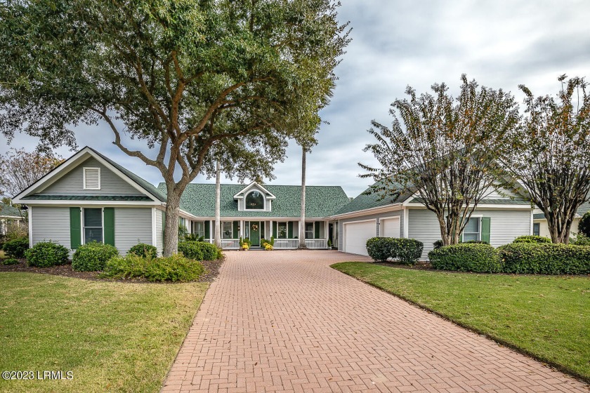 Your Dream Home Awaits! Unwind and relax in this stunning - Beach Home for sale in Dataw Island, South Carolina on Beachhouse.com