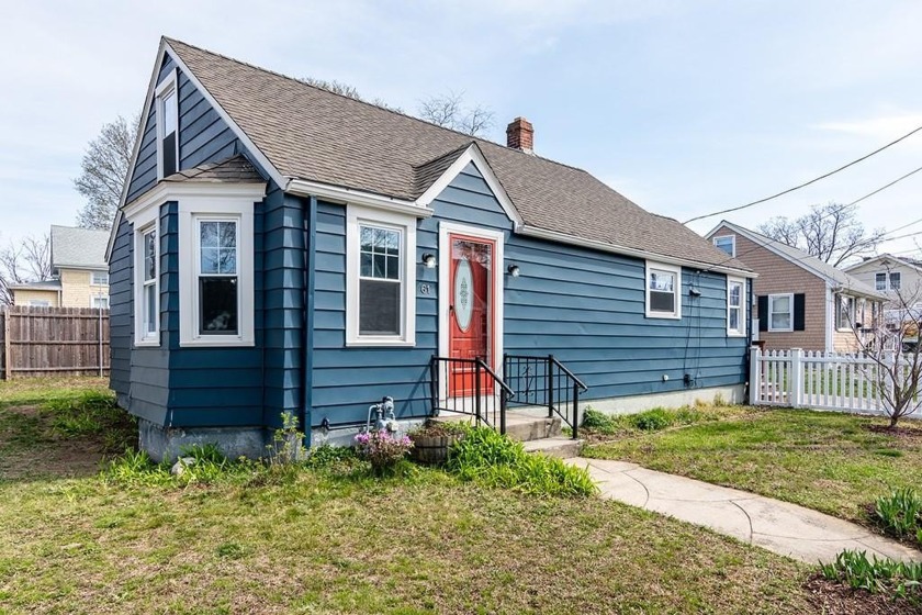 Welcome home to this perfectly kept Ocean Grove Cape just 1/4 of - Beach Home for sale in Swansea, Massachusetts on Beachhouse.com