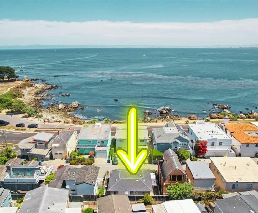 Just steps away from the stunning turquoise waters of Monterey - Beach Home for sale in Pacific Grove, California on Beachhouse.com