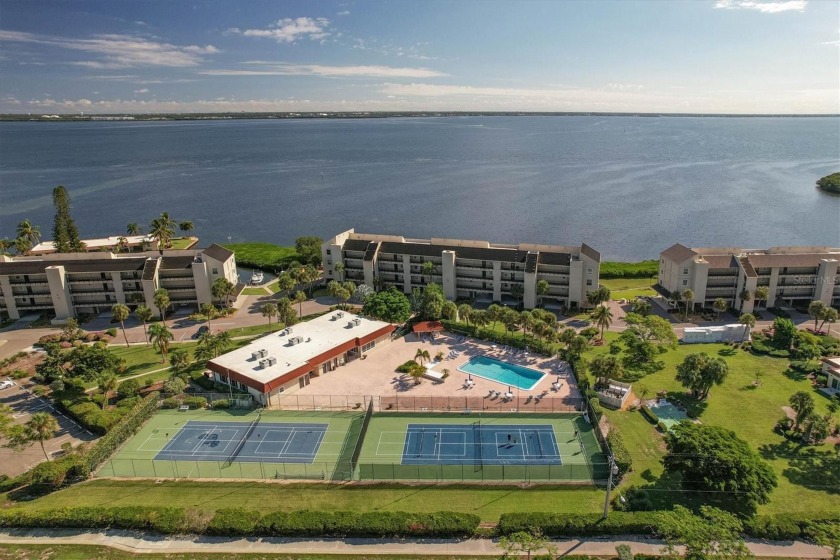 Stunning Waterfront Oasis with Unparalleled Views Nestled in the - Beach Condo for sale in Longboat Key, Florida on Beachhouse.com