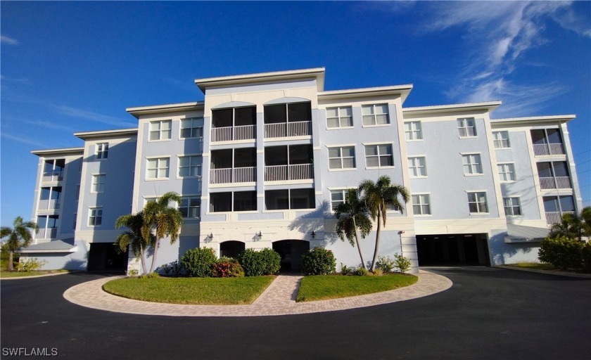 Move in Ready! This beautiful, impeccable, spotless, remodeled - Beach Condo for sale in Punta Gorda, Florida on Beachhouse.com