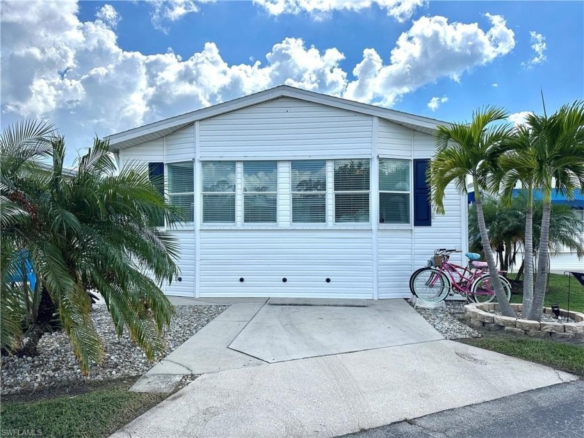 2003 Jacobsen 2 bedroom 2 bath mobile home cottage located in - Beach Home for sale in Estero, Florida on Beachhouse.com