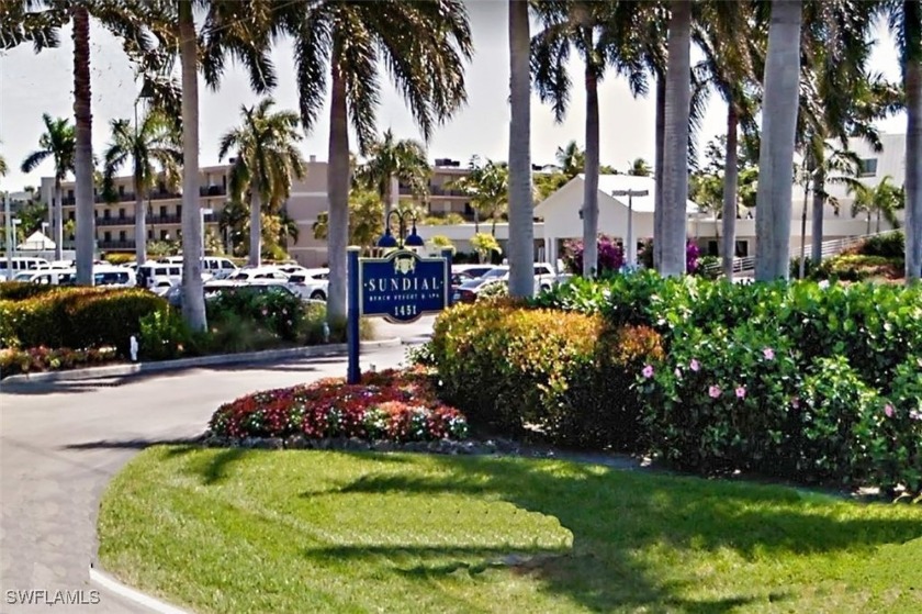 Seize the opportunity to own a beautifully renovated condo in - Beach Condo for sale in Sanibel, Florida on Beachhouse.com