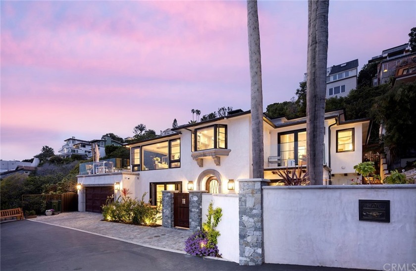 Offering total privacy, breathtaking ocean views, and stunning - Beach Home for sale in Laguna Beach, California on Beachhouse.com