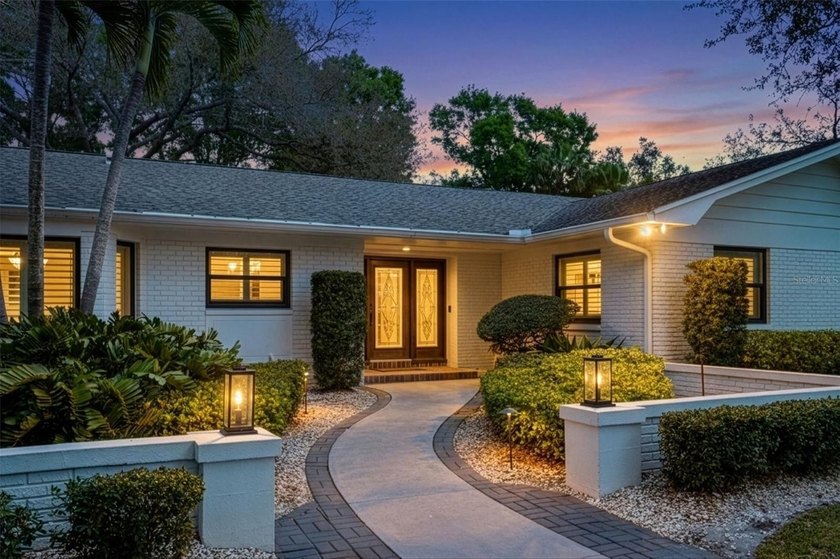 Luxury Palm Harbor estate home on a rare .88-acre corner lot - Beach Home for sale in Palm Harbor, Florida on Beachhouse.com