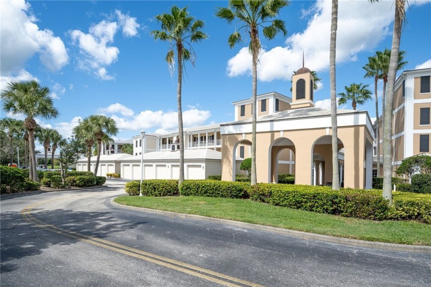 Beautiful FULLY FURNISHED 2/2 condo w/office. Ground floor (no - Beach Home for sale in Vero Beach, Florida on Beachhouse.com