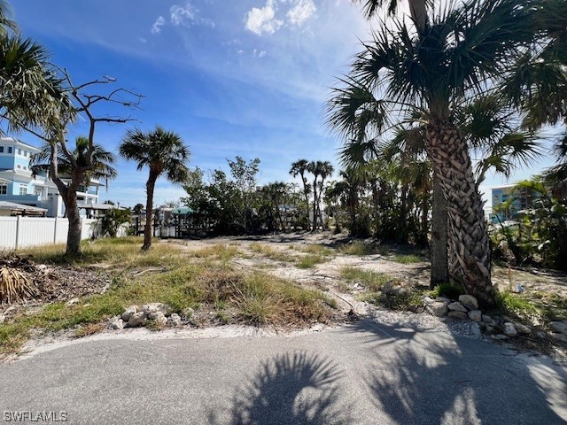 Build your dream home on this Fort Myers Beach North end - Beach Lot for sale in Fort Myers Beach, Florida on Beachhouse.com